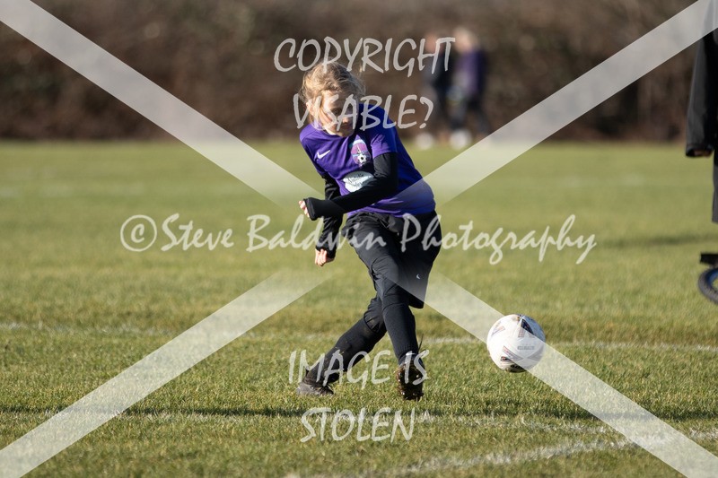 1DX31287 - 2026-01-17 FC Abbey Meads U9 Purple Girls V Develop FC U9 Girls