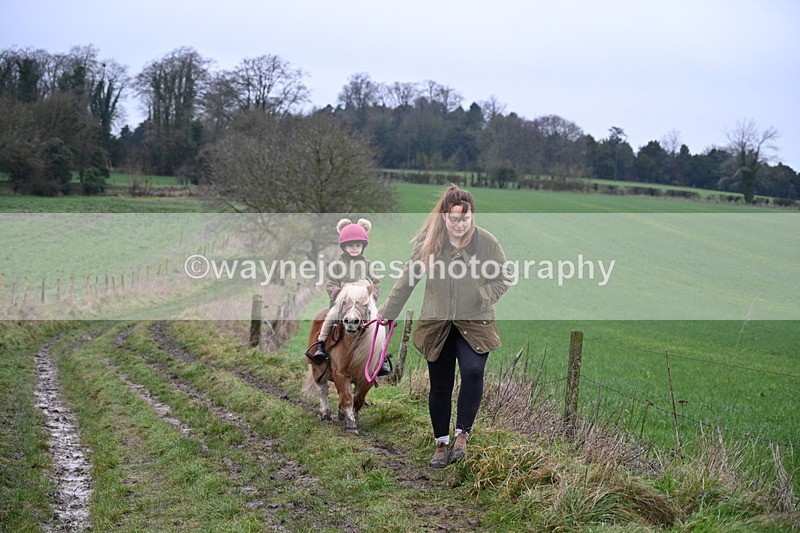 WJ7_9541 - Walk out..