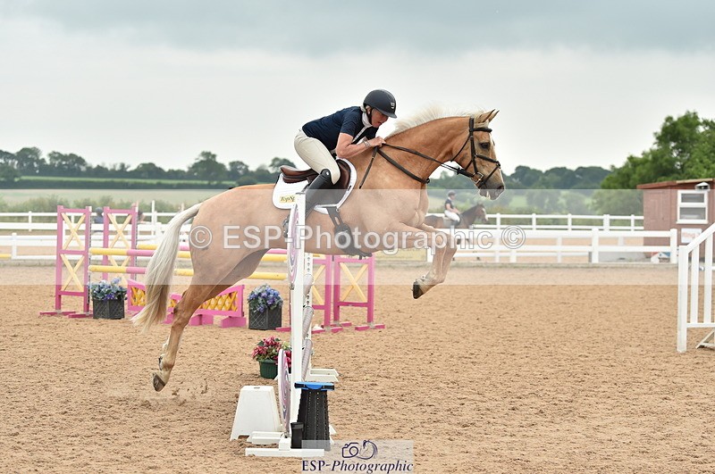 230611A-112310-04767 - Cls 33 95cm Amateur Qualifier