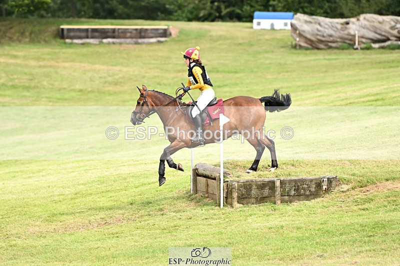 240825X-153738-36527 - 80cm XC 15.30 to 16.30