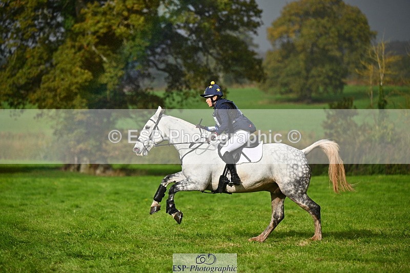 251025A-114758-18907 - F-401-Helen.Hickson