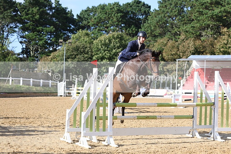 3E7A0660 - Class 13: Senior Newcomers/1.10m open