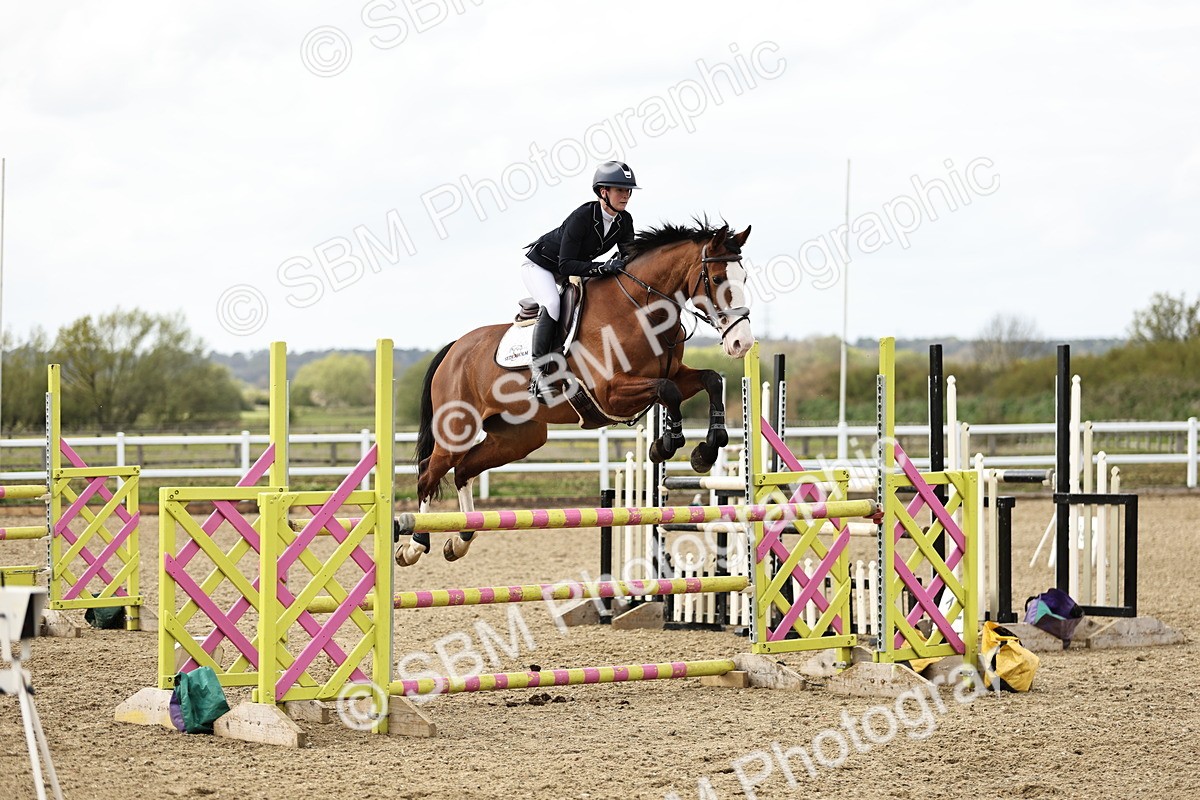 SBM_001338 - Class 4 - Senior Newcomers - 1.10m