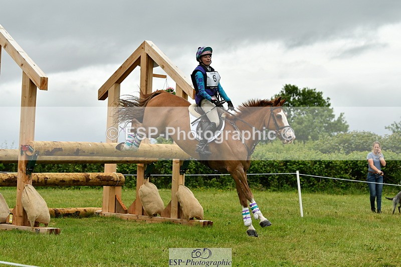 250524A-093956-08568 - A-006-Holly.Clarke-NICO