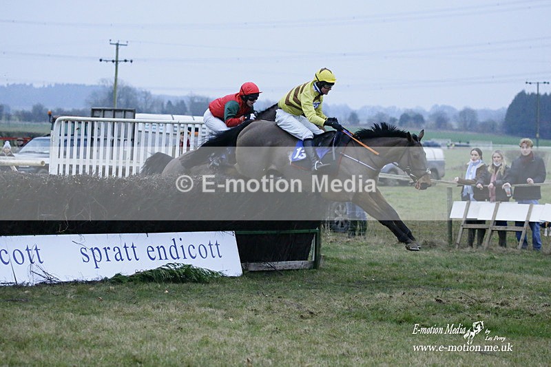 PtP 230122 876 - Cocklebarrow Races - Heythrop Hunt - 23/01/22
