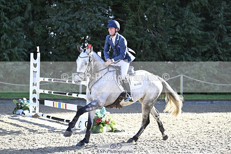 241026-115550-12685 - 001-Cameron.Beer-NEWPORTS.DEFINITELY.UNTOUCHABLE