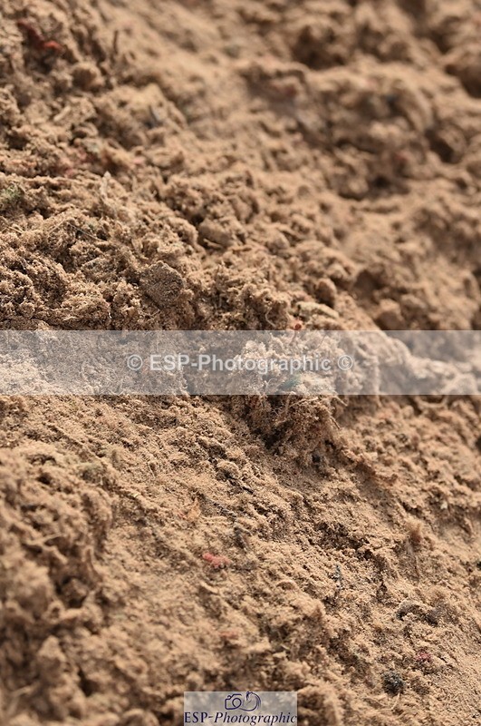 231015A-150518-08880 - Cls 26 1.05m Grand Prix