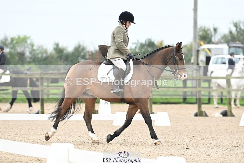 241103-094309-00191 - Intro 3 - 9.40 to 10.40