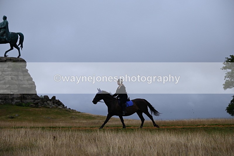 DSC_2074 - Time at Statue 12:13 to 12:32