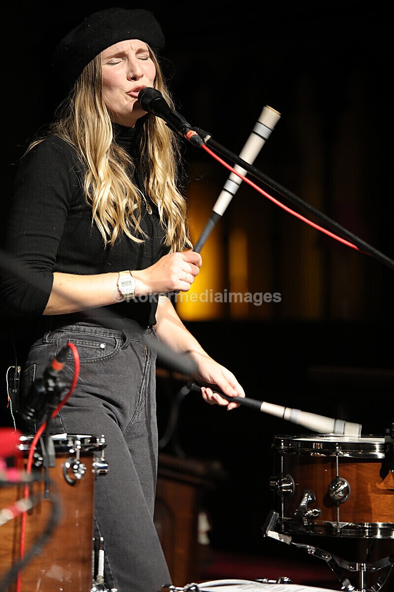 FOLK N BLUES-732 - FOLK and BLUES SEPT 2022