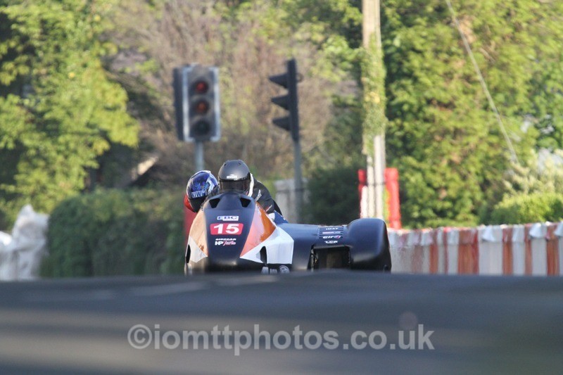 IMG_5473 - Thursday Practice - TT 2013 Side Car