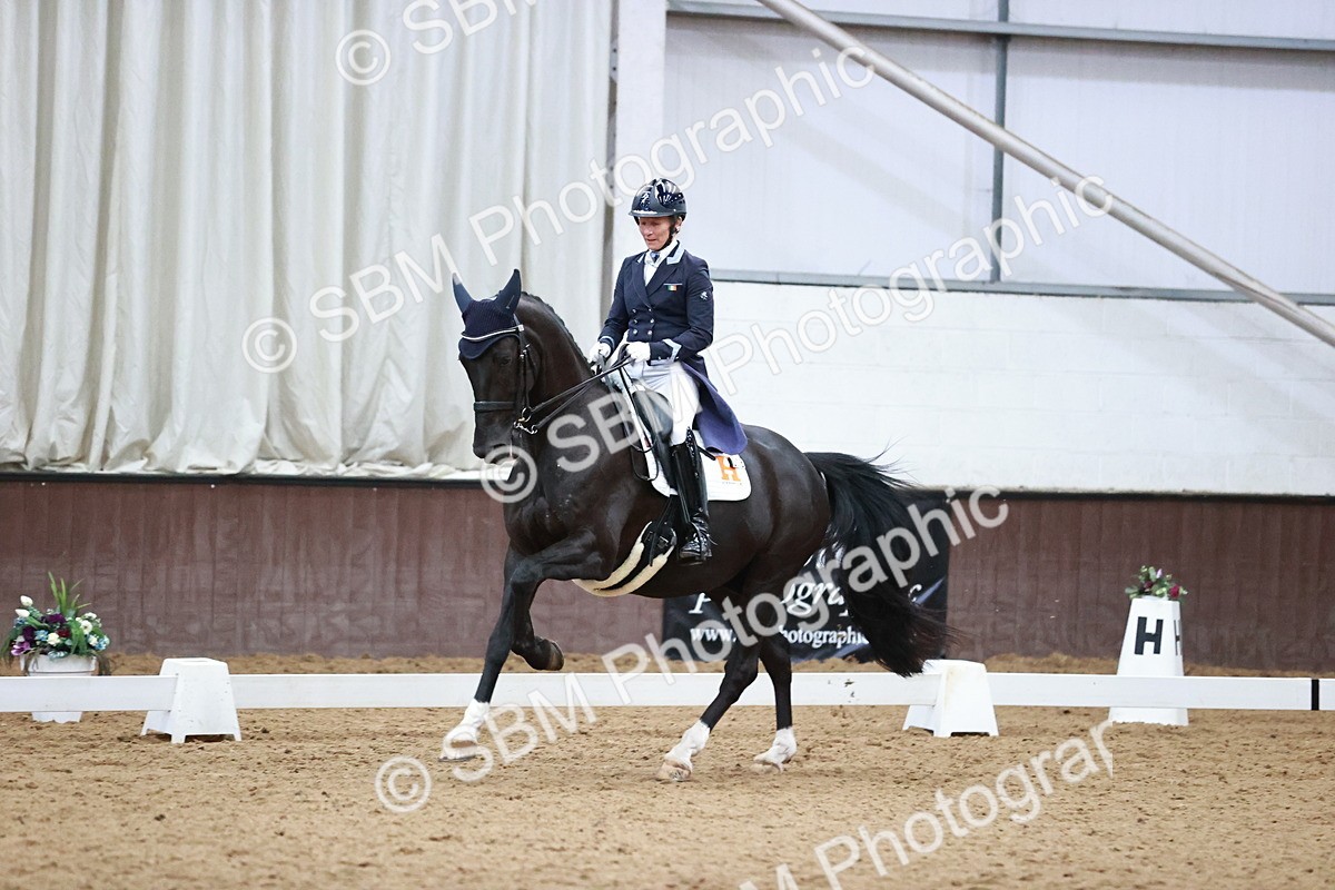 SBM_016699 - Class 5 - FEI INT II - 17.24-18.20