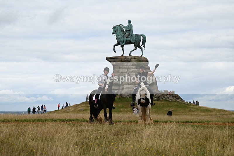 DSC_6618 - Time at Statue 12:45 to 13:15