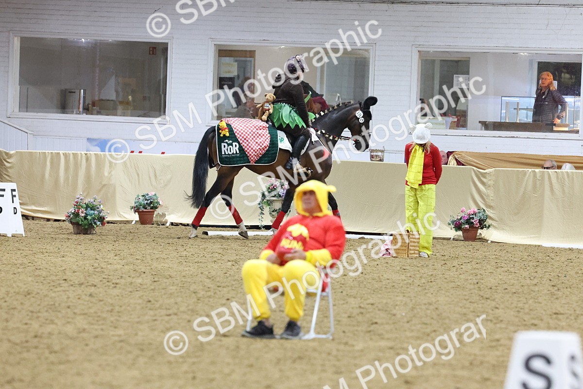 SBM_09676 - Class 52 Strictly Fancy Dress-Age