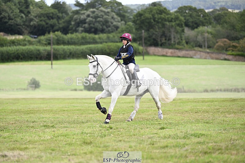 240825X-114812-32611 - 70cm XC 11.00 to 12.00