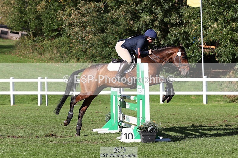 231022-151217-29671 - 406-BALLYCREEN.MILADY-Georgina.Brown-TrotUp+SJ