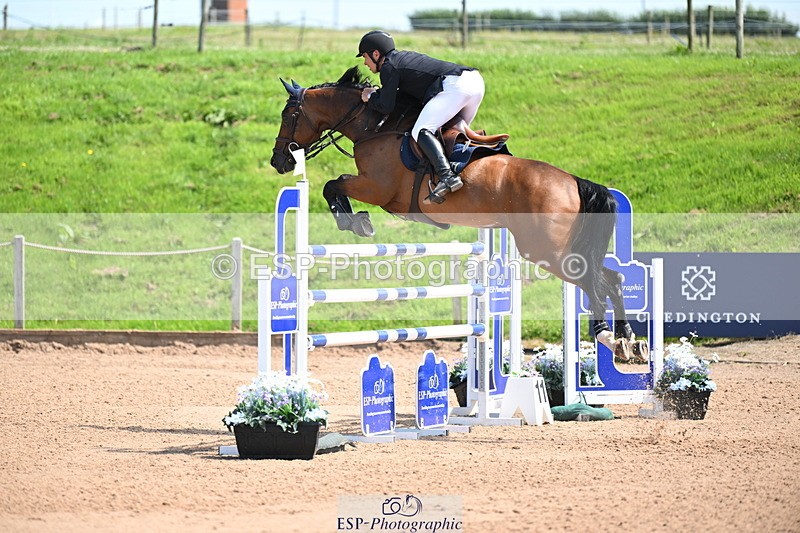 240718A-115244-04903 - Cls 1, 3 Star Small Tour 1.35m