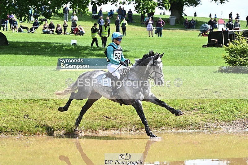 240526-121643-21906 - 529-SBH_BIG_WALL-Izzy_Taylor