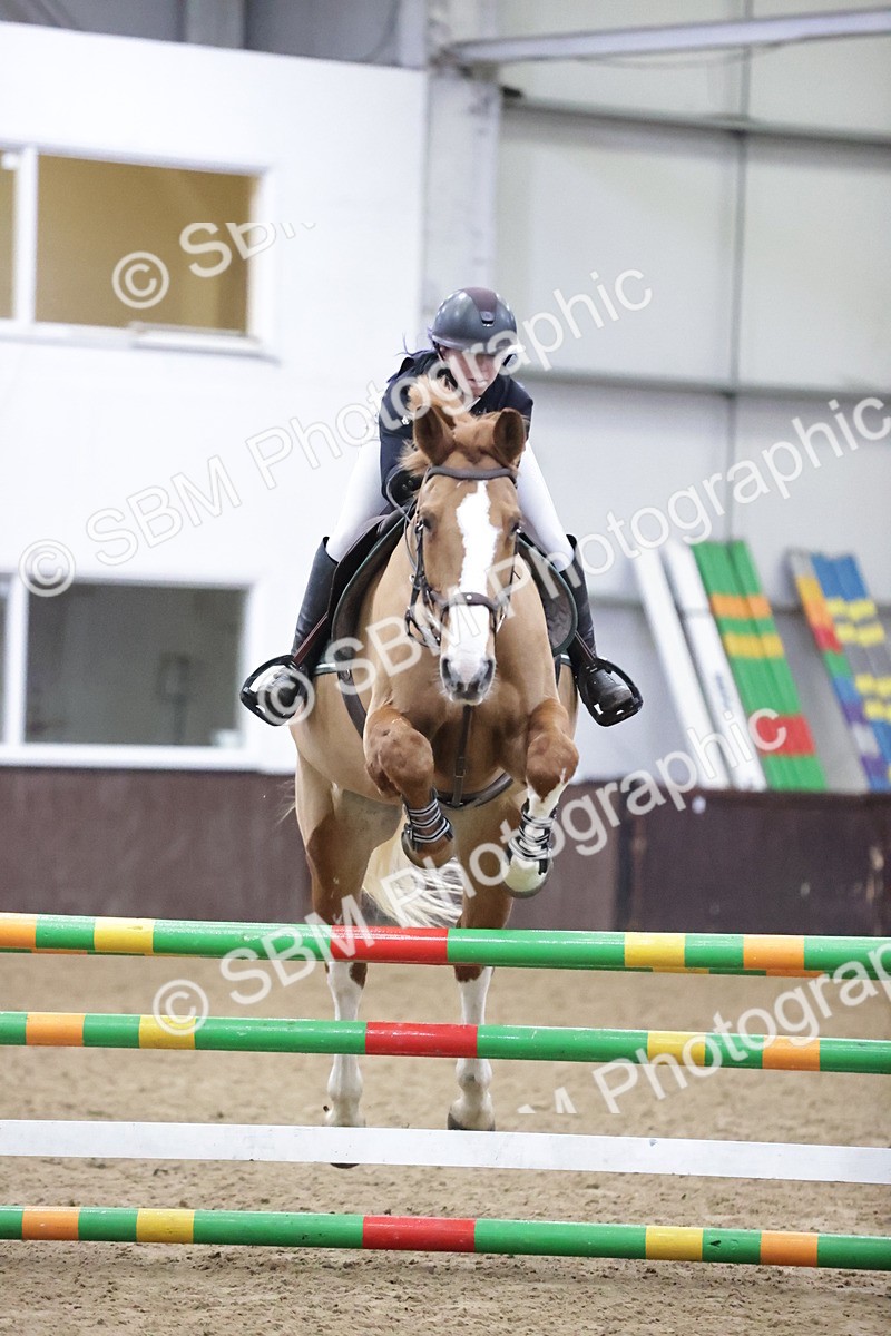 SBM_002197_Class 7 - Senior British Novice - 90cm open - Cassie