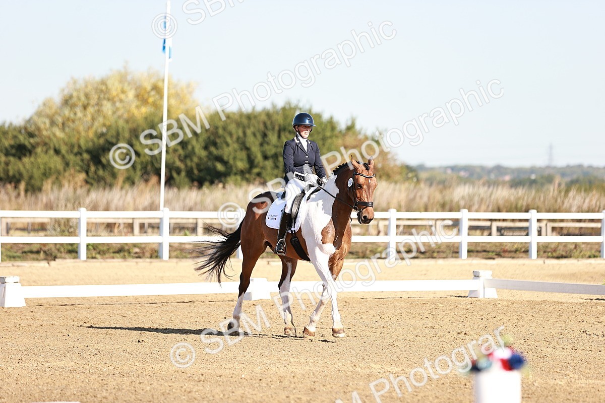 SBM_004244 - Class 12 - Novice 5 - 9.07-10.10