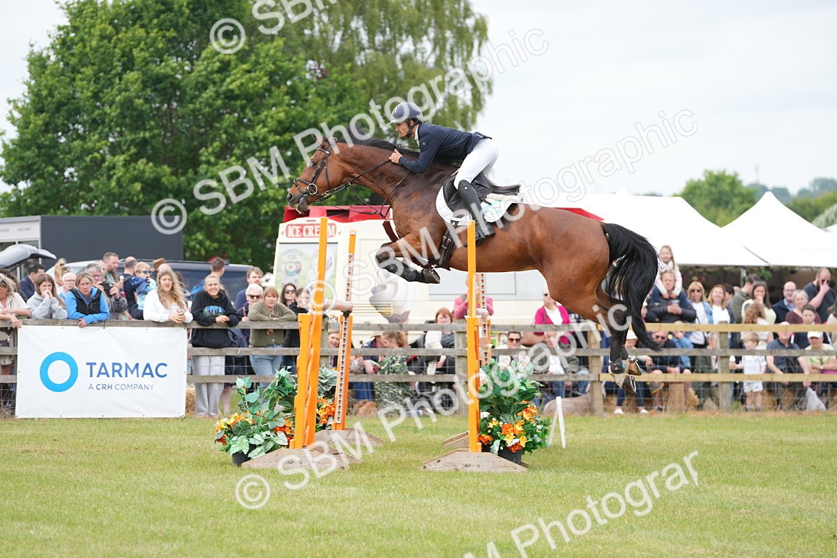 SBM_06583 - Class 202 - National 1.40m Open