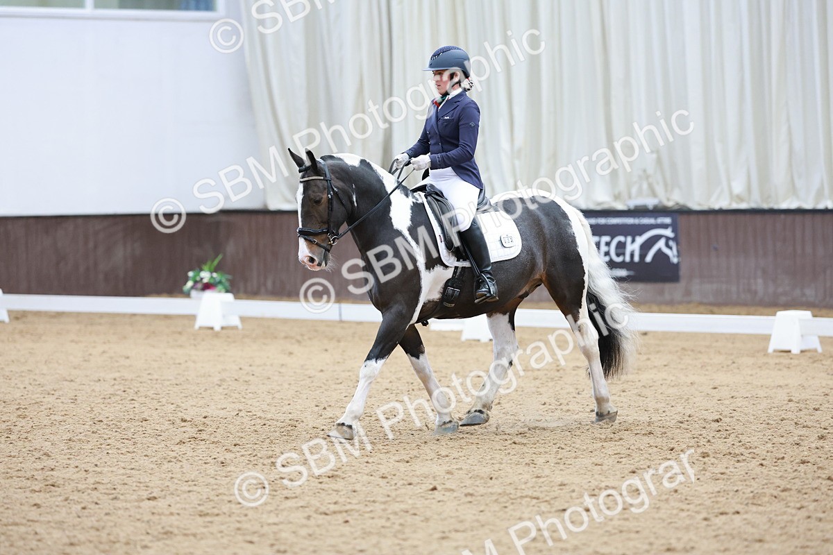 SBM_009812 - Class 6b - Novice 6 - 12.40-13.43