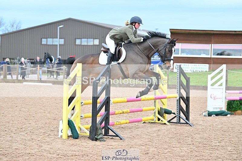 231203A-110103-00703 - Cls 16+17 Club and Schools 80cm