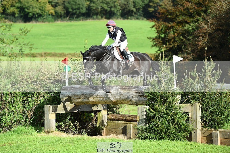 231022-140616-28577 - 342-STORM.IN.DECEMBER-Claire.Fielding-XC