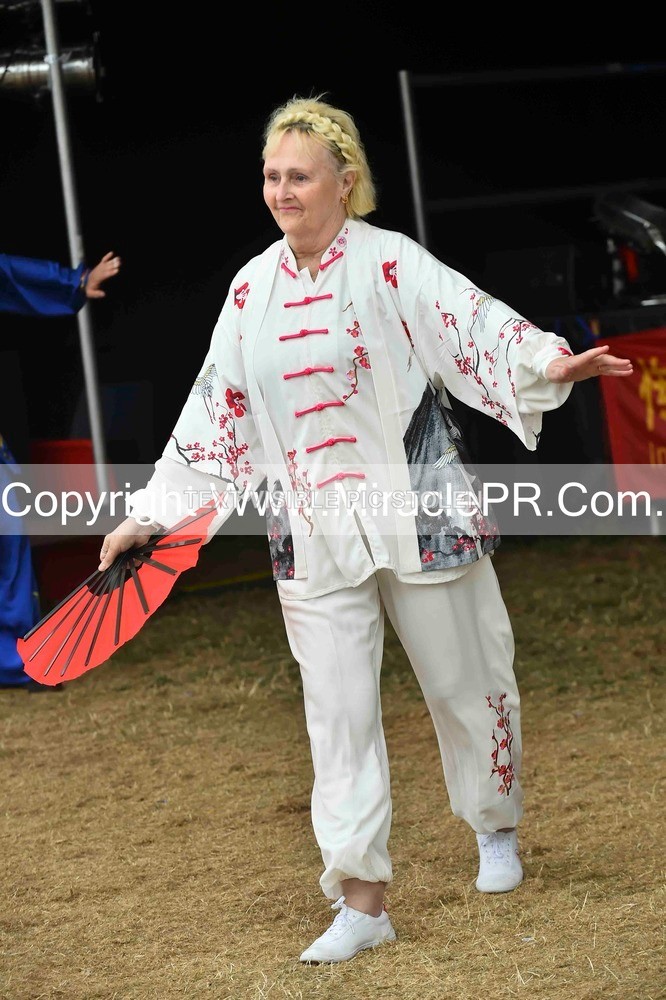 SH4_1630 - Tai Chi with Lisa Kay.
