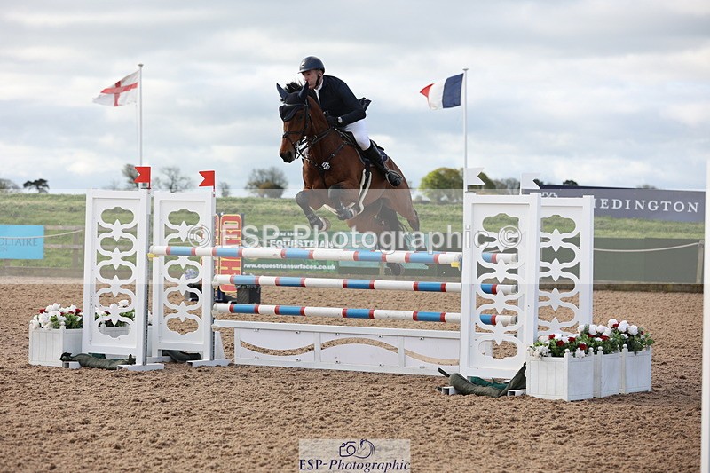 240419A-090127-05273 - Cls 22, 1 Star Gold Tour 1.30m