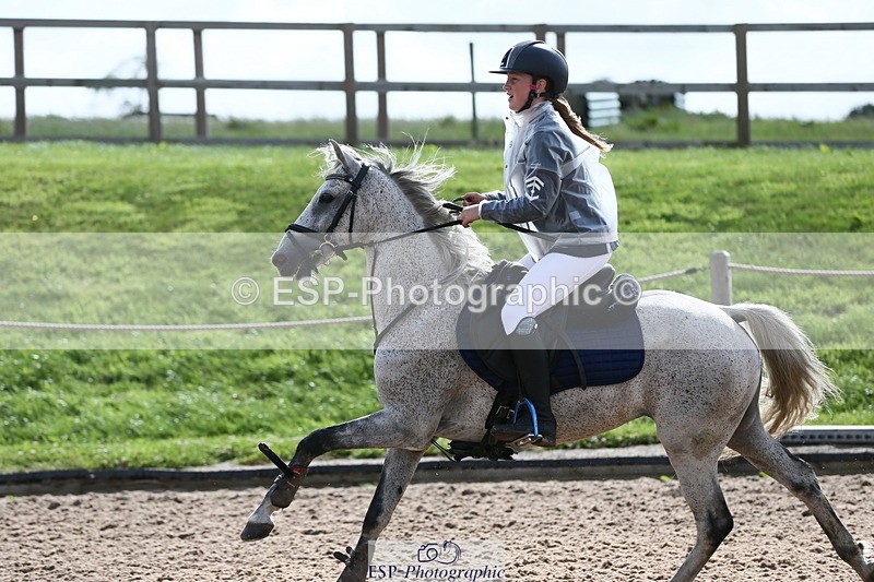 230715A-091627-00240 - Cls 13 Stepping Stones 128cm & 138cm