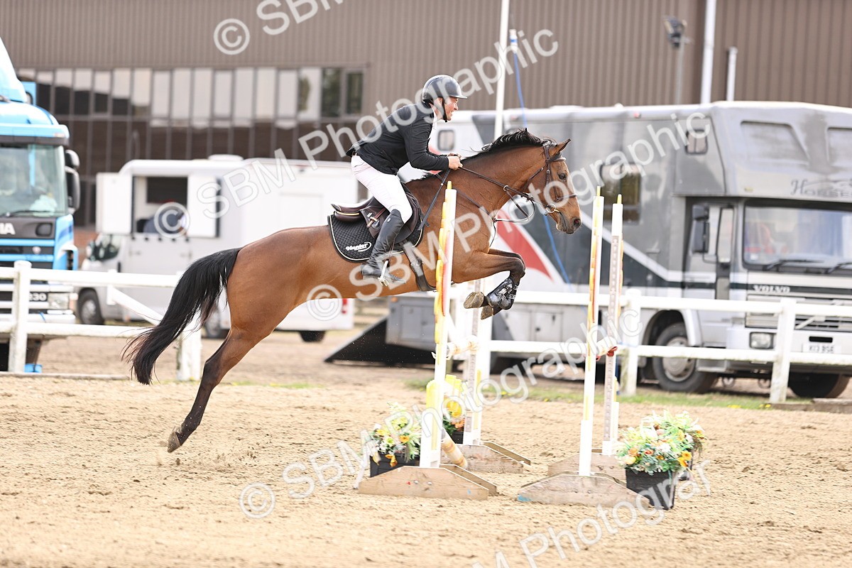 SBM_002102 - Class 10 - Senior British Discovery - 1.00m