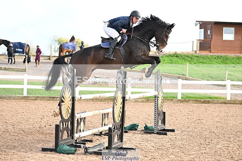 241023A-140919-00978 - Cls 4 Newcomers and 1.10m Open