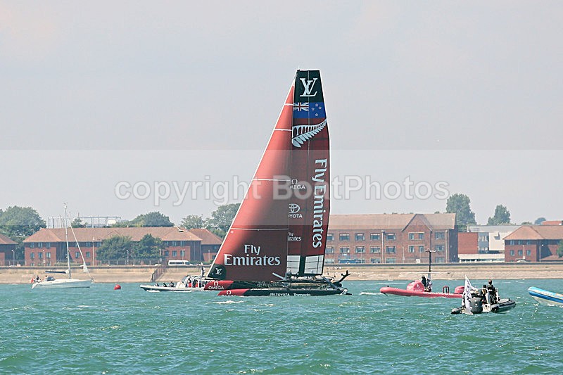 160723 FLY EMIRATES Y92A7950 - Racing Yachts