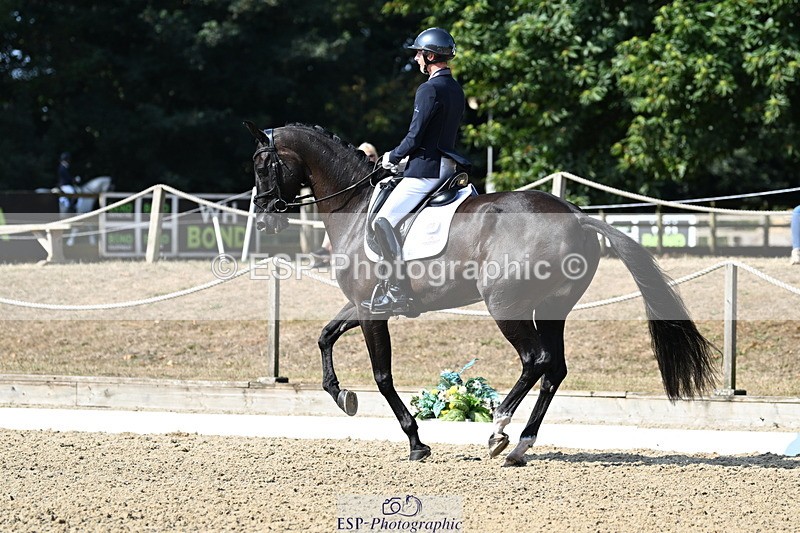 250810A-102759-05174 - 009-Ben.JamesClapton.Banks.Primadonna