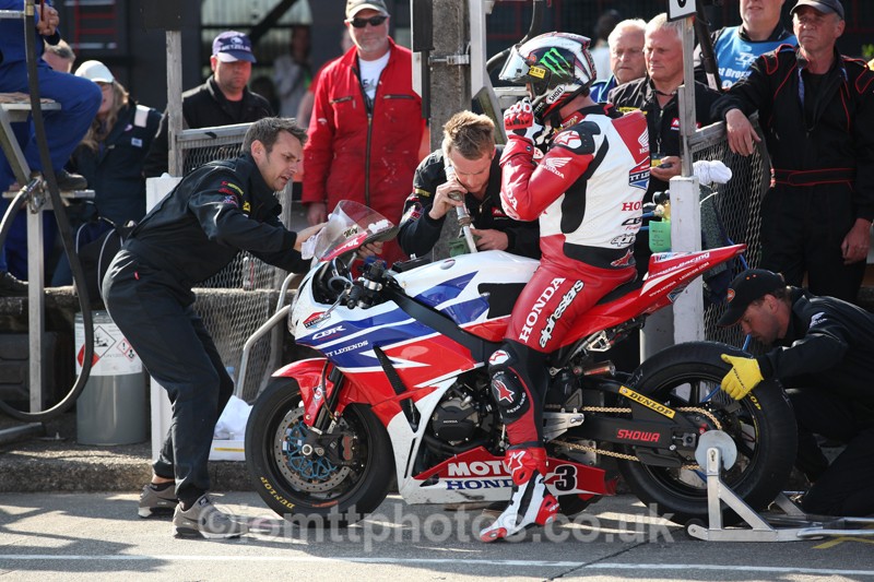 IMG_0896 - Senior TT - Start Line