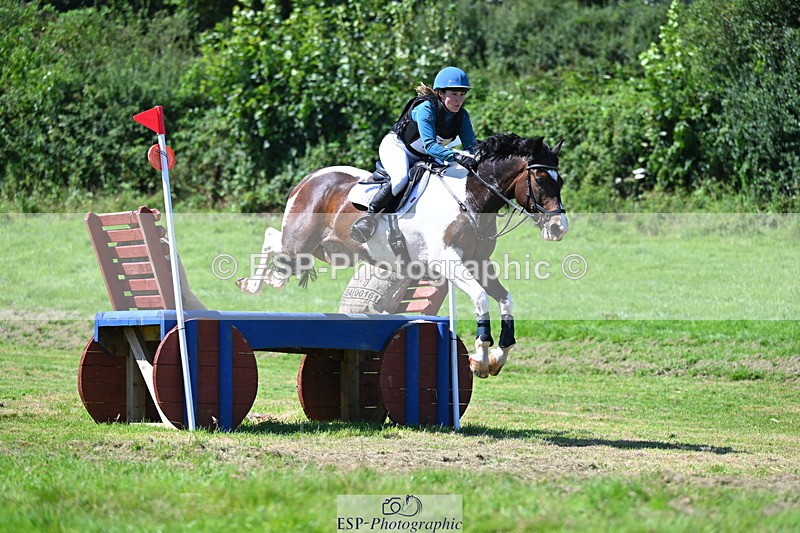 240811A-143019-04884 - 165-