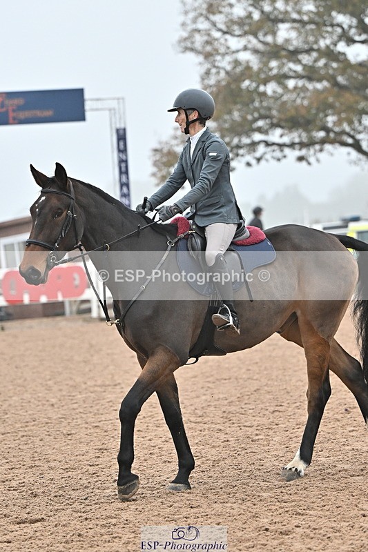 241103A-104128-06719 - SUN Cls 18 British Novice and 90cm Open