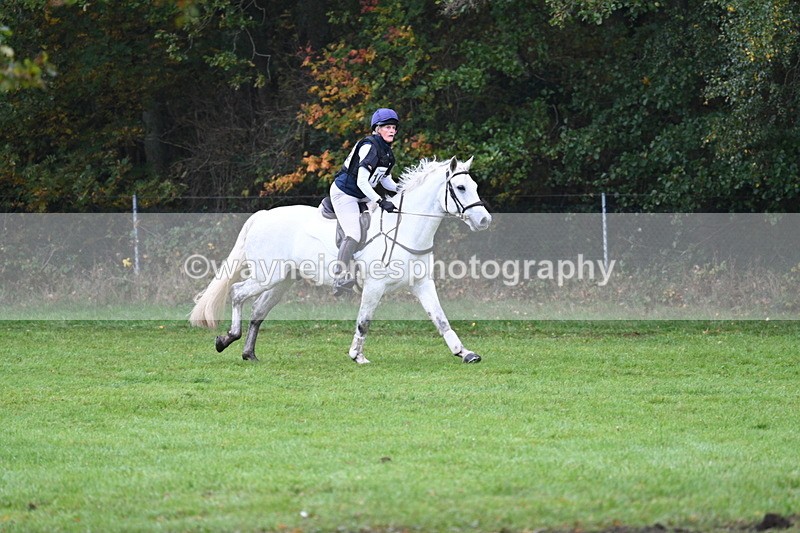 WJ7_2960 - Time 10:47 to 11:11 at the water