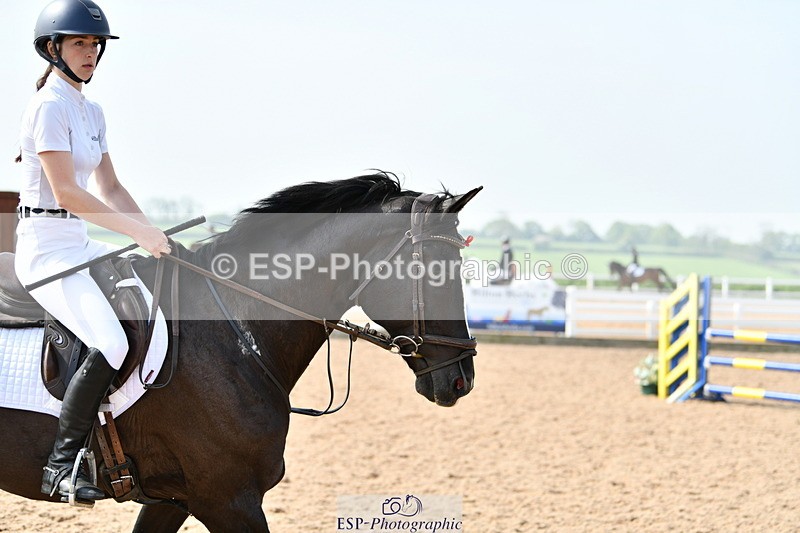 240511A-102337-11524 - Cls 28 95cm National Am Quali