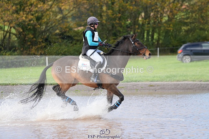 251024A-120923-08651 - B-112-Christina.Wiederkehr