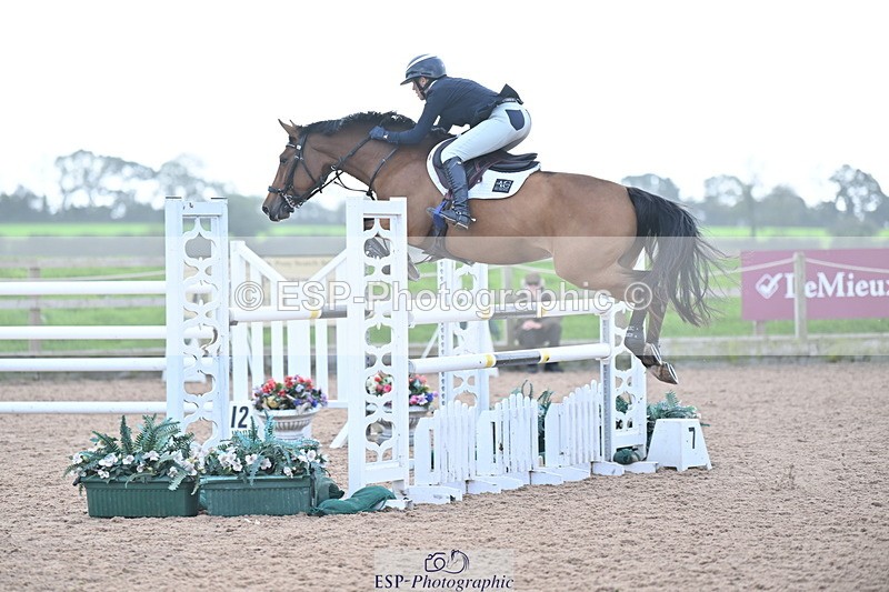 231013A-141228-02614 - Cls 9 Foxhunter & 1.20m Open