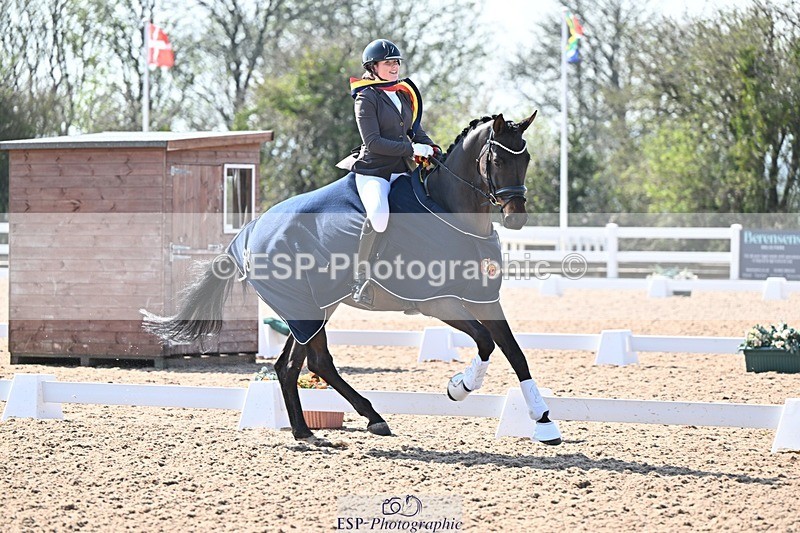 250404-142129-06590 - Cls 12 CoH Ind Presentations