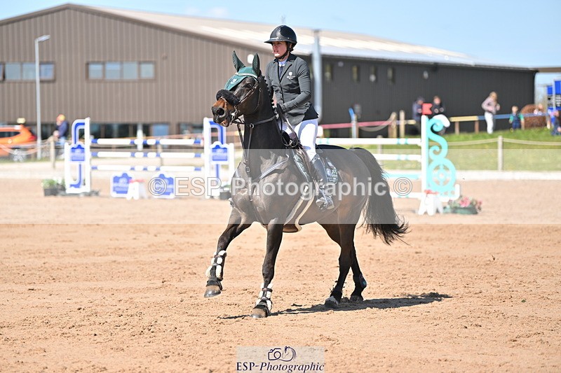 240420A-140714-11613 - Cls 7, 2 Star Medium Tour 1.35m