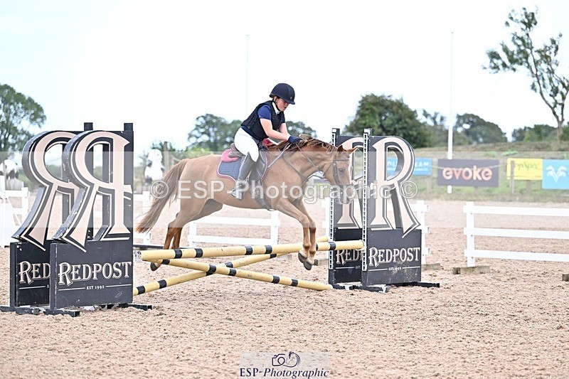 250826-154954-00203 - Clear Round and 60cm