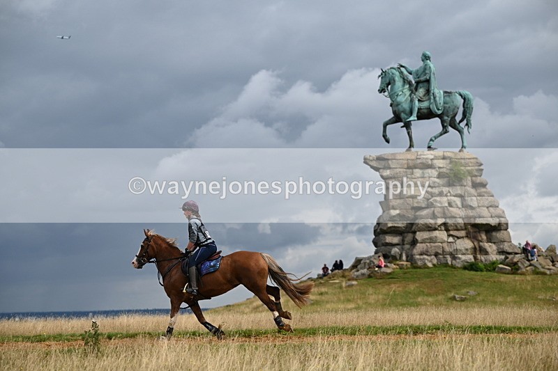 DSC_4569 - Time at Statue 09:50 to 11:09