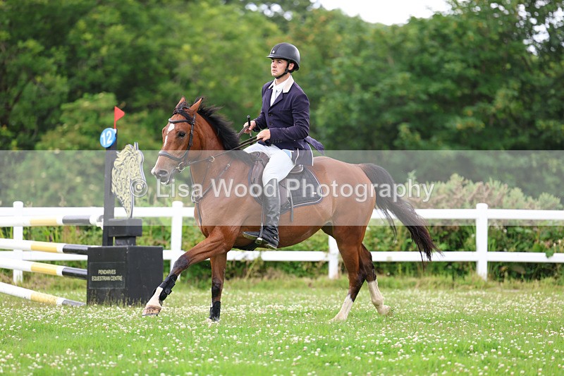 3E7A4009 - Class 6: Hawkins Motors Senior 1.00m Derby