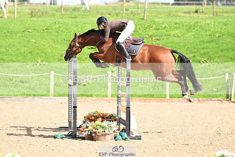 240913A-124312-04412 - Cls 15 Snr Foxhunter