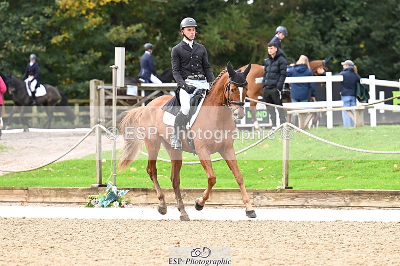 251023A-100028-01388 - B-125-Ben.Edwards