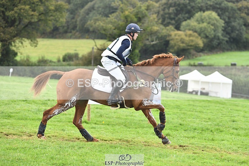 231020-125823-08650 - 069-LUSUELA-Will.Furlong-XC